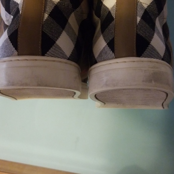 Burberry Hightop sneakers - Picture 8 of 8